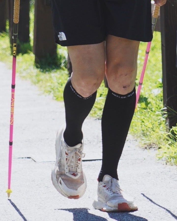Air Flow Black - Chaussettes hautes de compression à 5 doigts