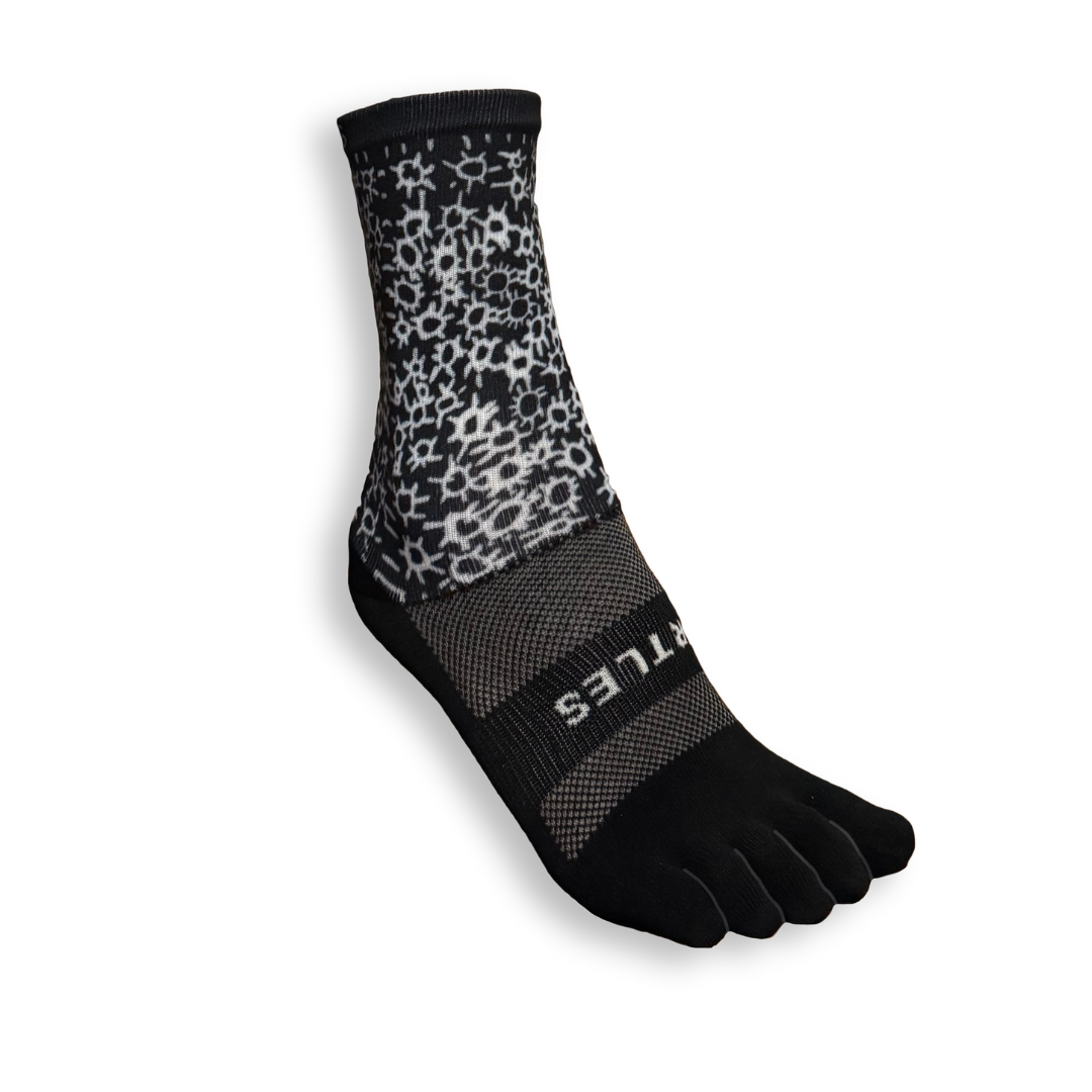 Sun BW - High Cut Five Finger Socks - V2