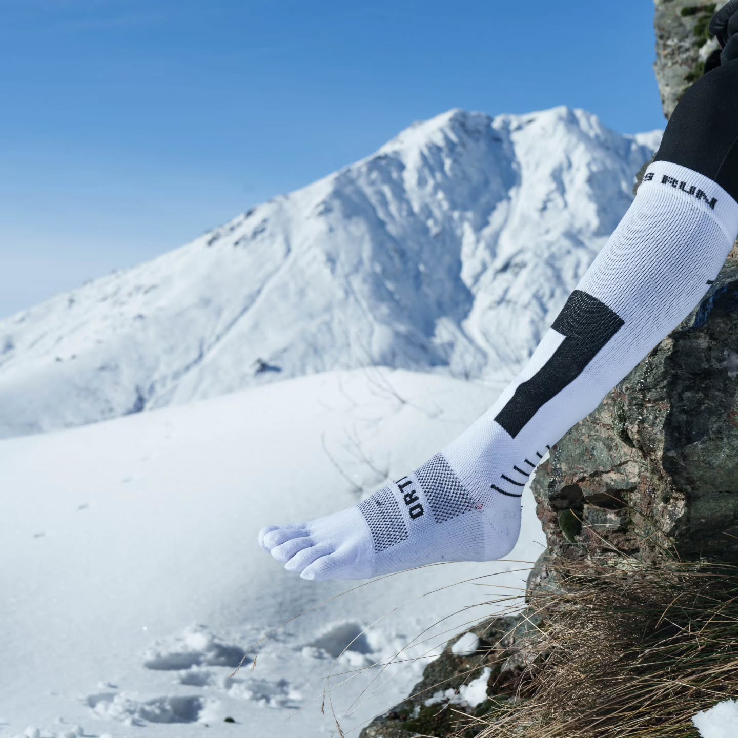 Flow+ White - Calze alte al ginocchio a 5 dita